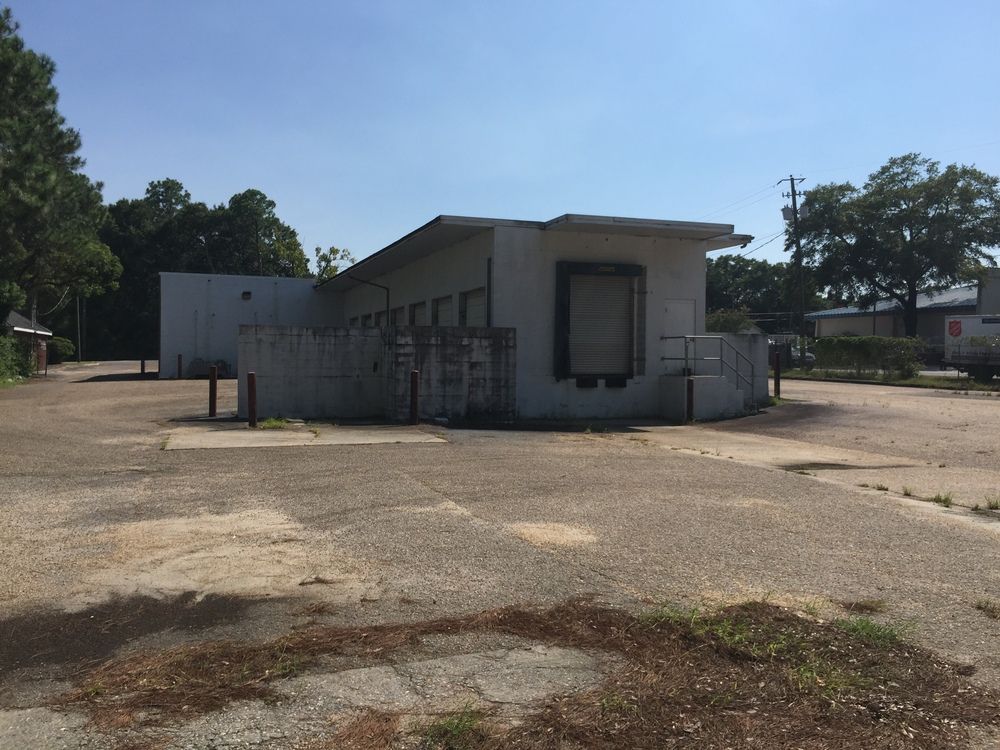 Free Standing Retail Warehouse- Highway 98: 1820 W 15th St, Panama City, FL 32401
